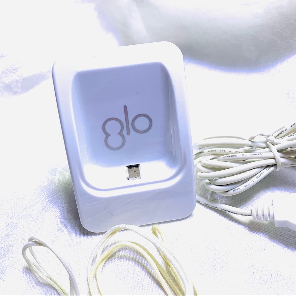GLO Brilliant Teeth Whitening System - Picture 5 of 12